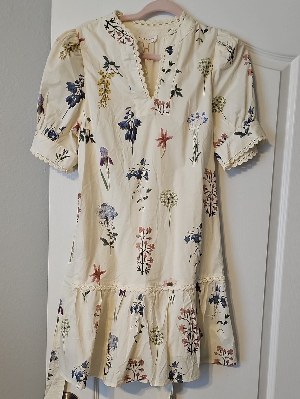 Cream Floral Scallop-Trim Dress